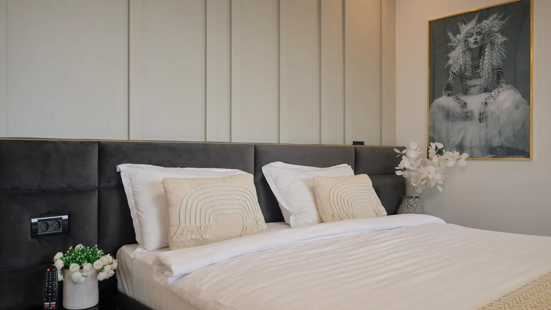 City View - Luxury Apartment A - Old City - Victoriei Bucharest Romania